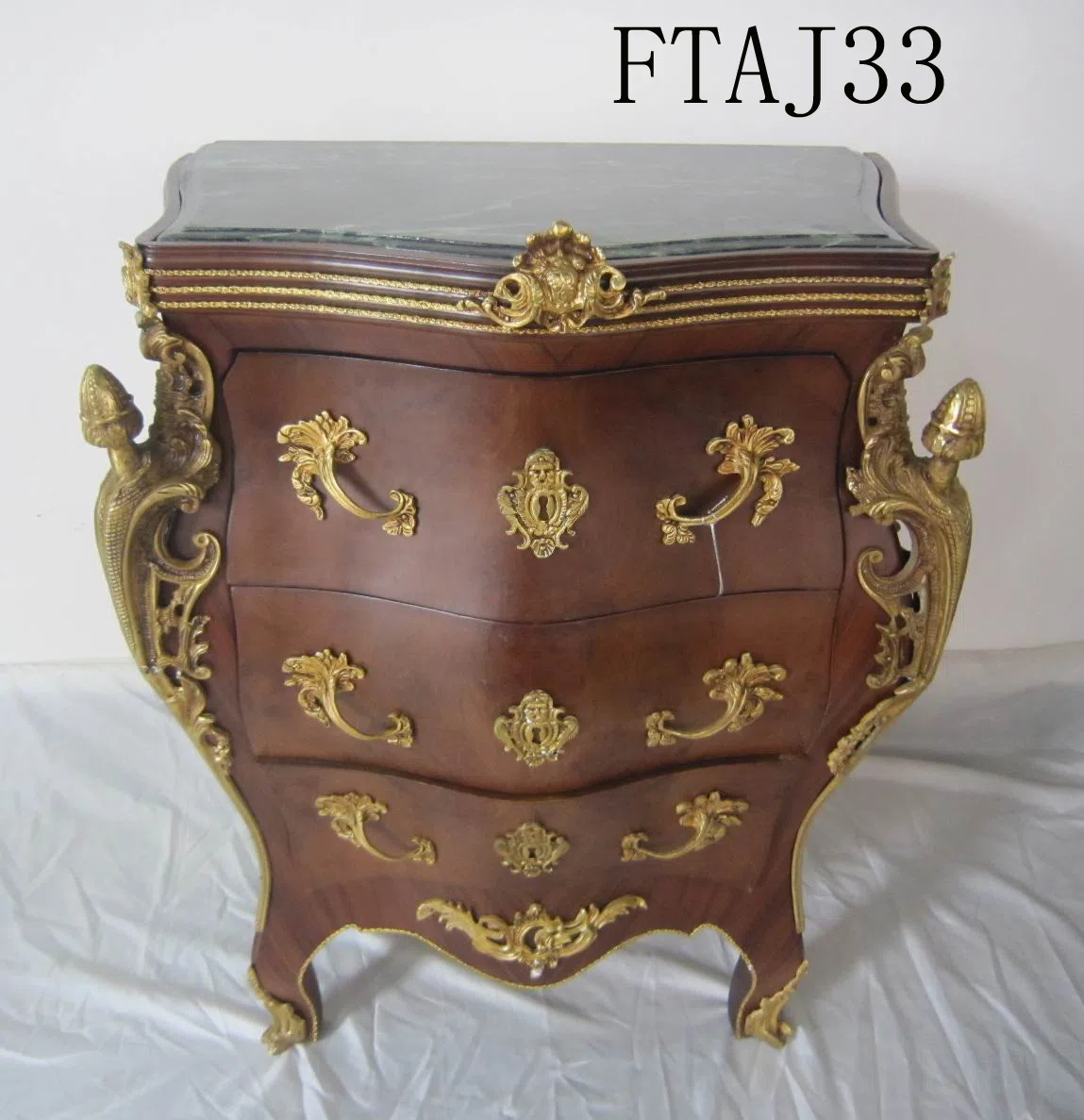 Cabinets, dressers and shelves FTAJ33