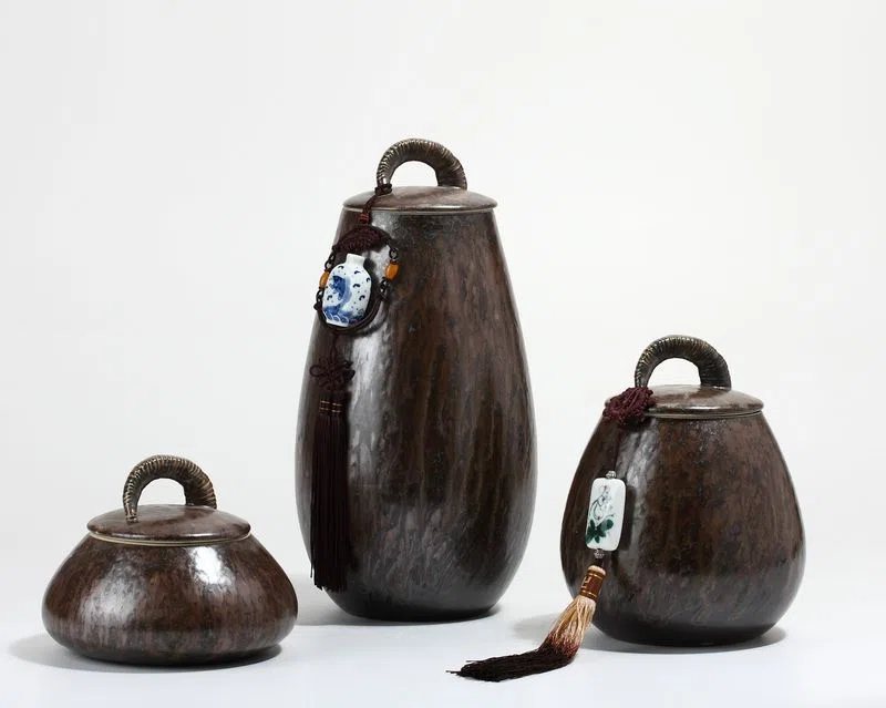 Decor and interior accessory selections 129