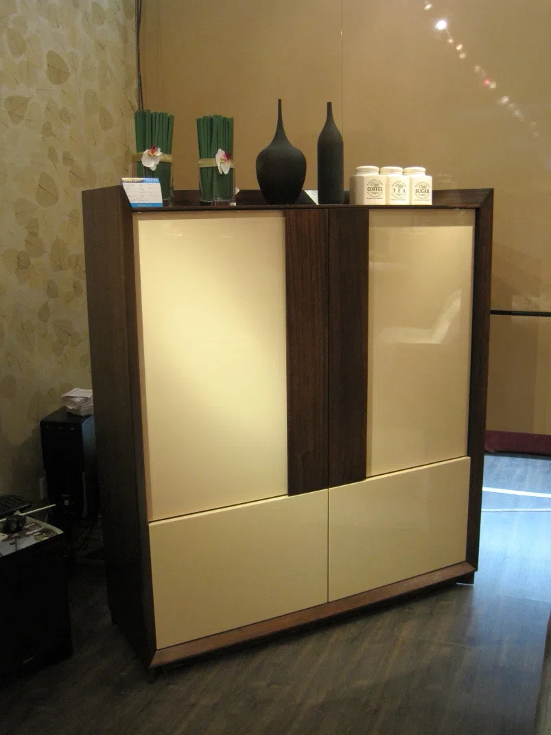 Cabinets, dressers and shelves 94F84ECEB40A