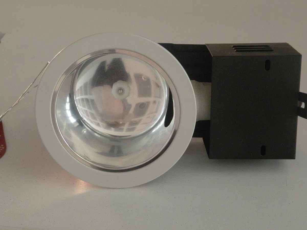 灯饰 ZX-61040-4