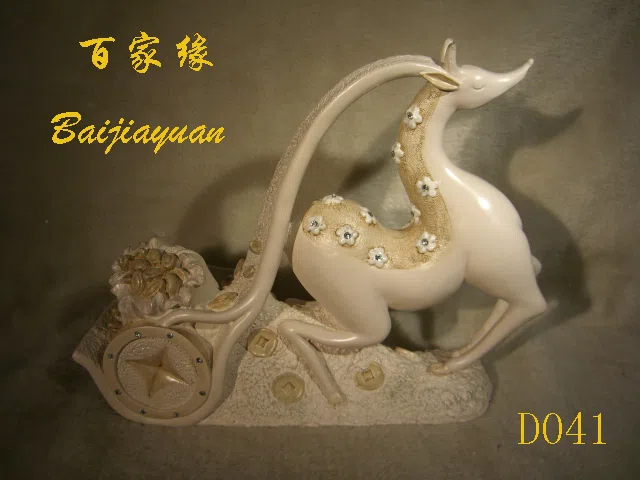 Статуэтки и скульптурный декор D041