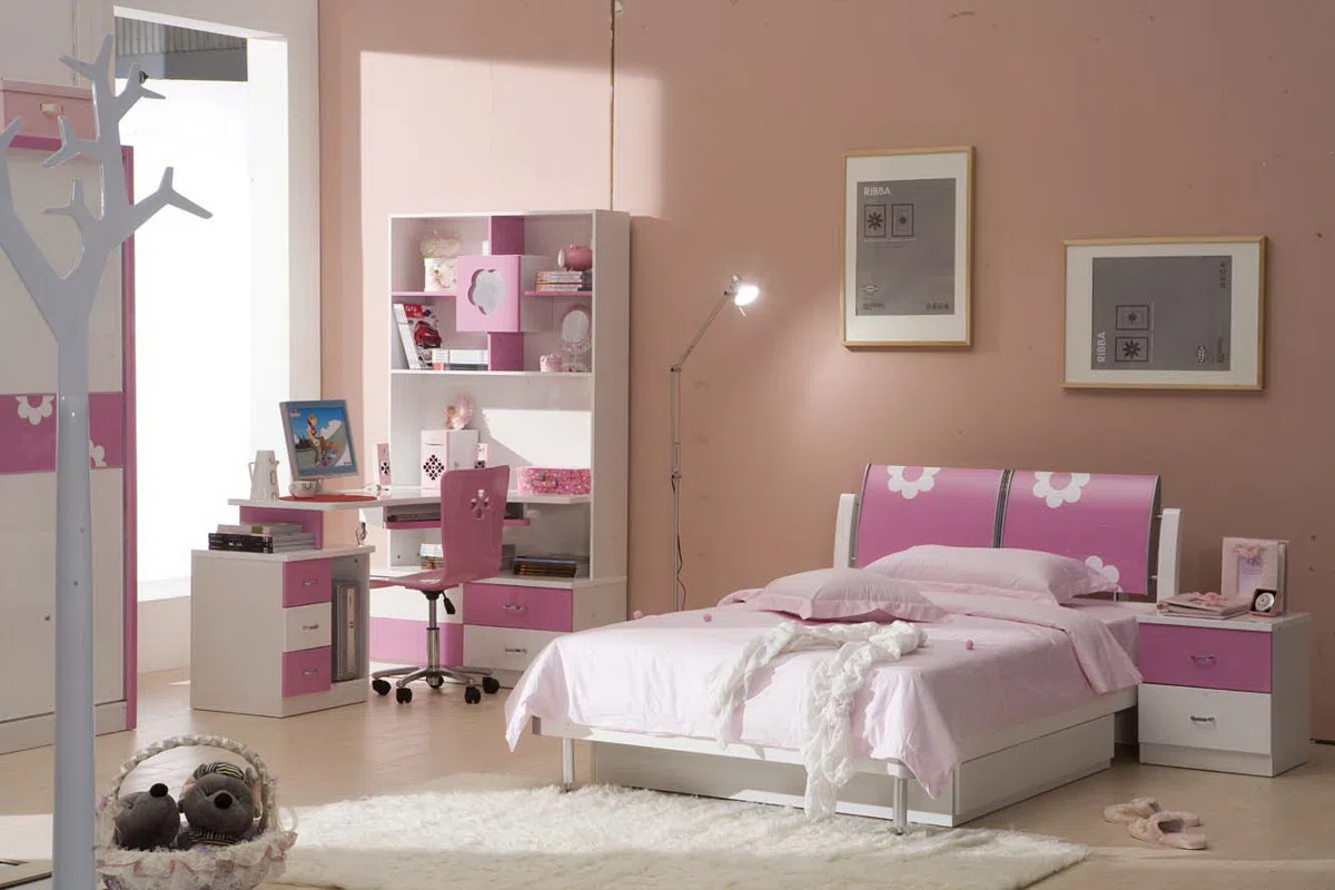 Beds and bedrooms 521pink