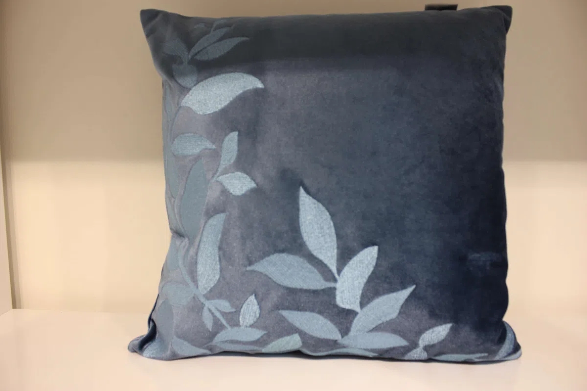 Textiles, curtains and cushions 060