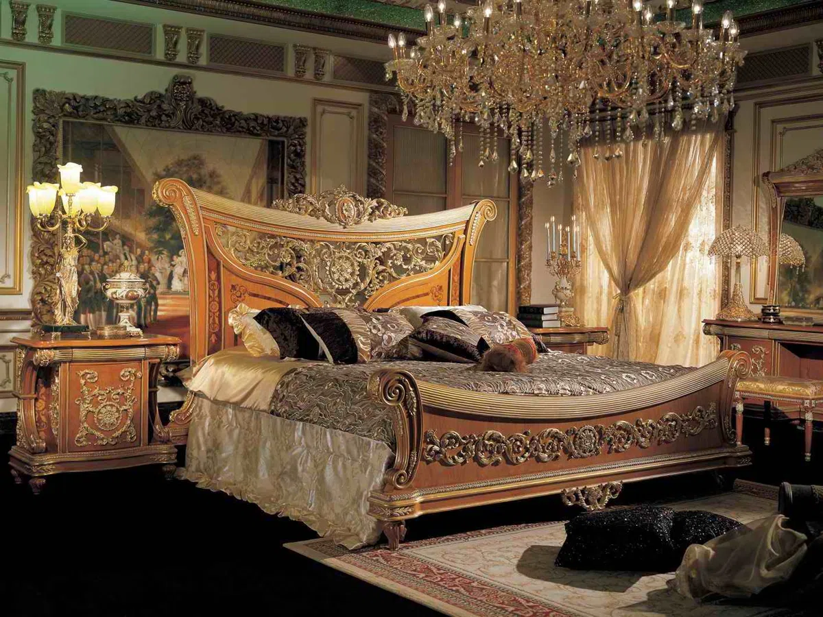 Beds and bedrooms 9AF572495E52