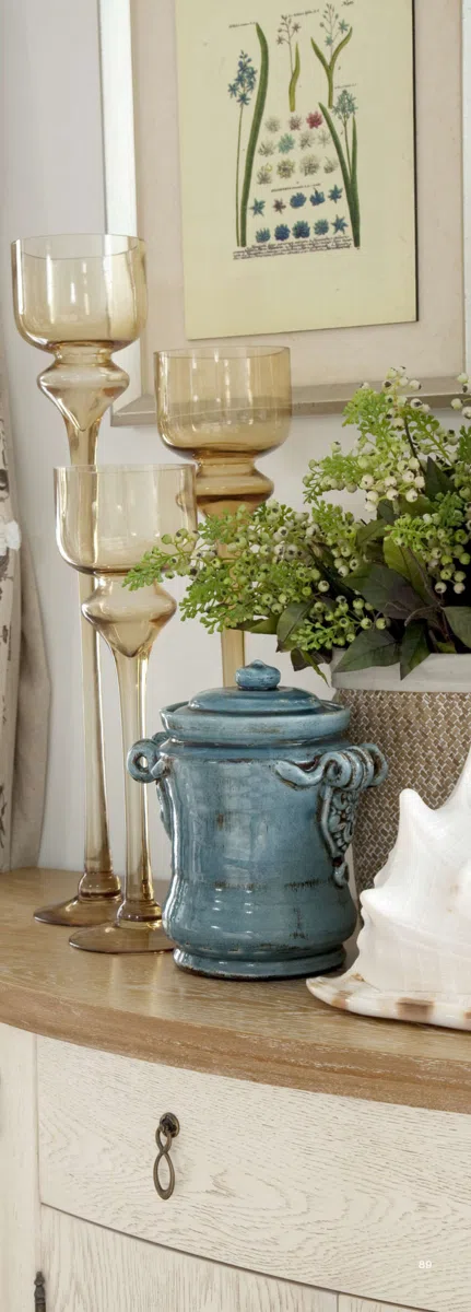 Mixed catalogues and selections 46