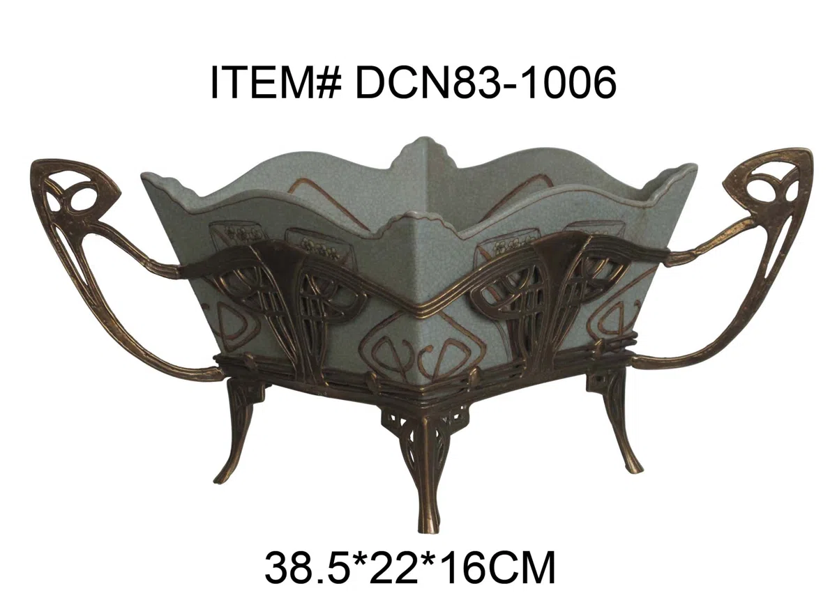 Mixed catalogues and selections DCN83-1006