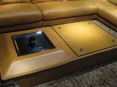 Tables, consoles and tabletops A0B2FB9FC2D5