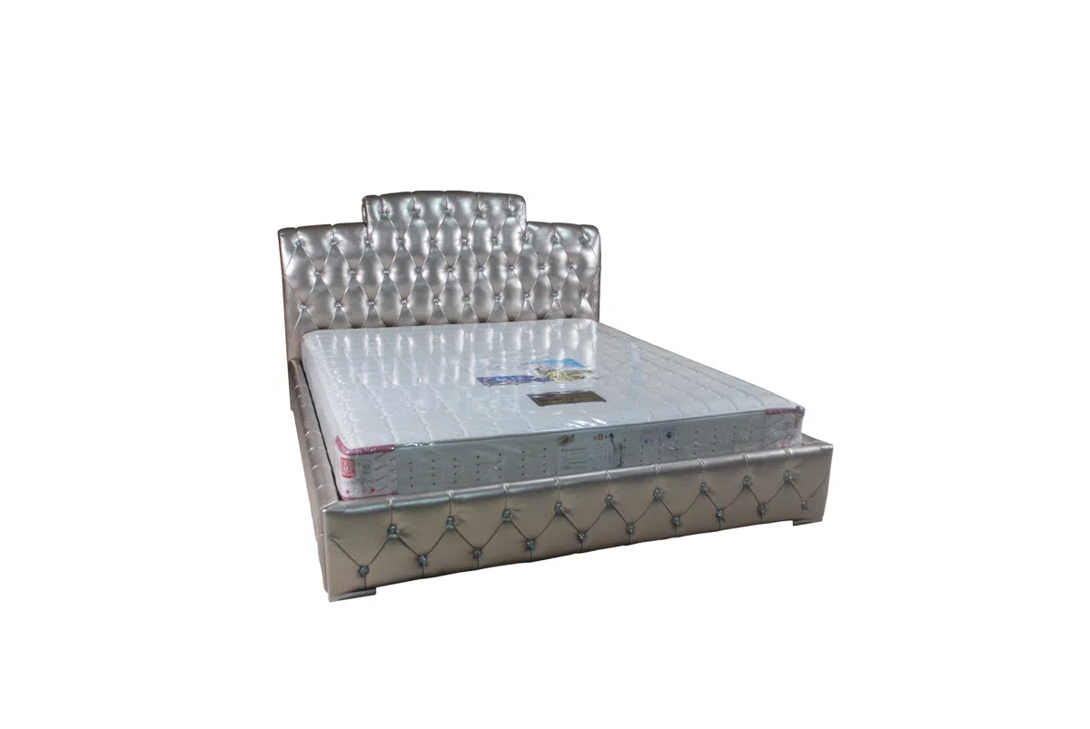 Mixed catalogues and selections SPT-516