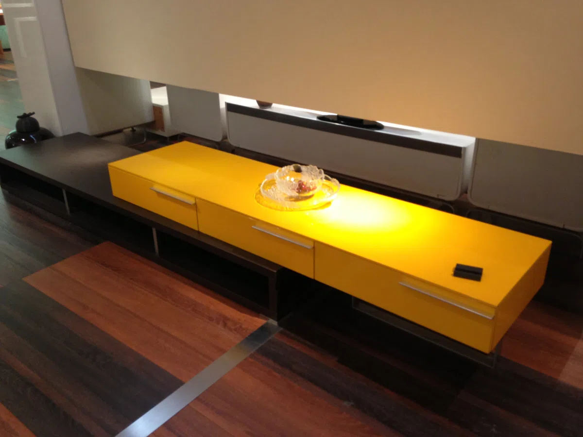 Tables, consoles and tabletops IMG_0304