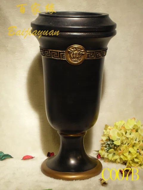 Вазы, кашпо и декоративные сосуды C007