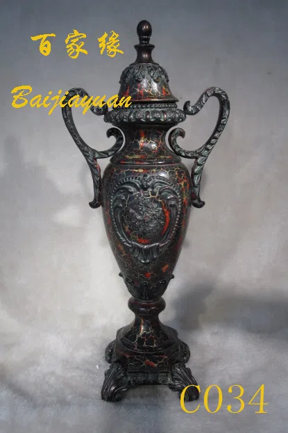 Decor and interior accessory selections C034