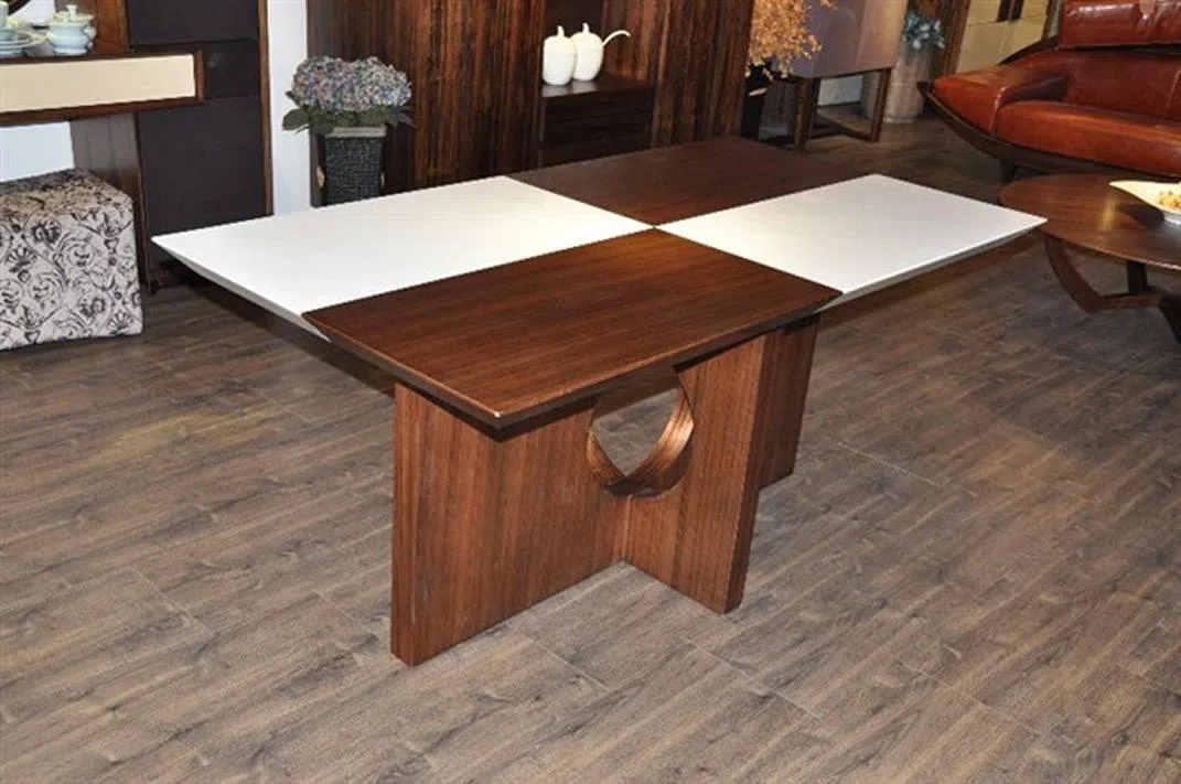 Tables, consoles and tabletops A9D53E007A7F