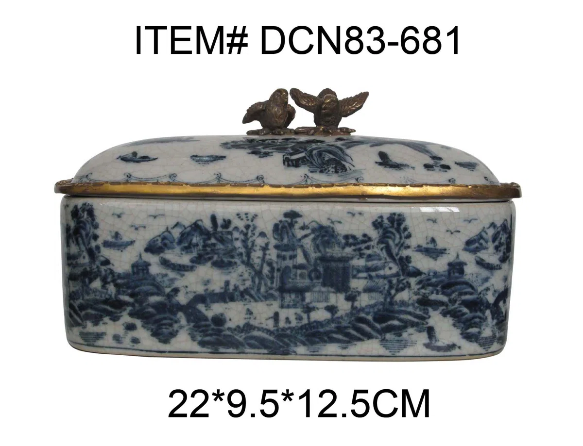 Decor and interior accessory selections DCN83-681