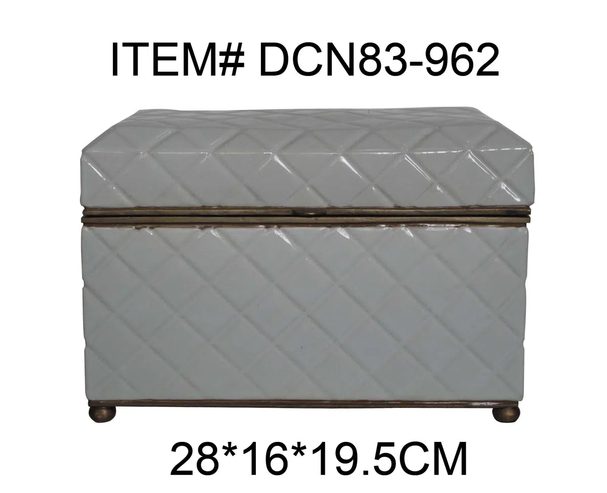 Mixed catalogues and selections DCN83-962