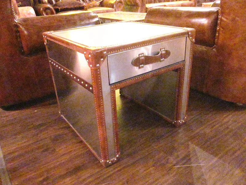 Tables, consoles and tabletops AC1A8C19F0EA