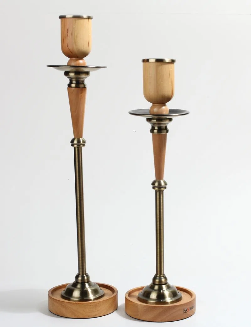 Candle holders and candelabras 30