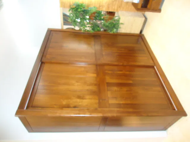 Tables, consoles and tabletops DSC04331