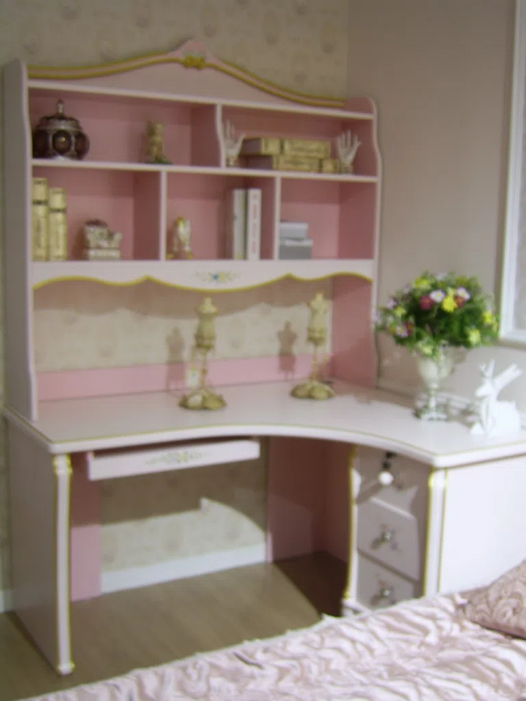 Cabinets, dressers and shelves HM910