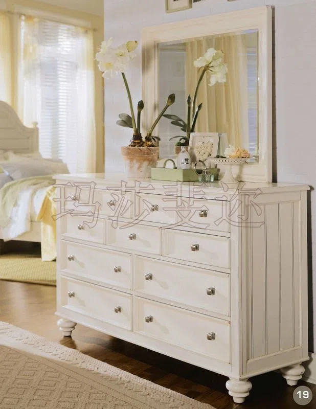 Cabinets, dressers and shelves B3BDB781C674