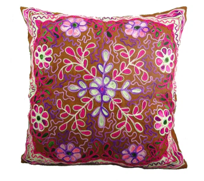 Textiles, curtains and cushions 9063