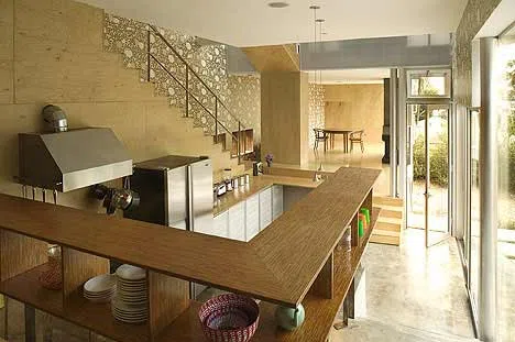 Furniture sets and selections 20060222004702