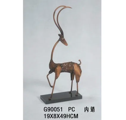 Статуэтки и скульптурный декор G90051