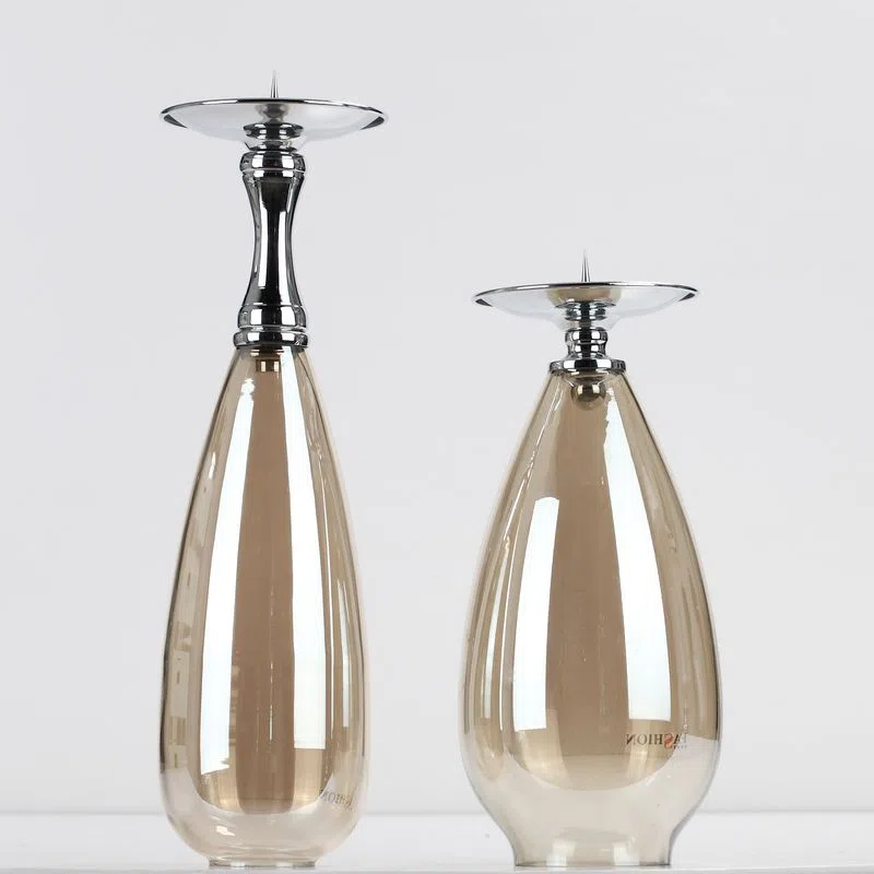 Candle holders and candelabras 32