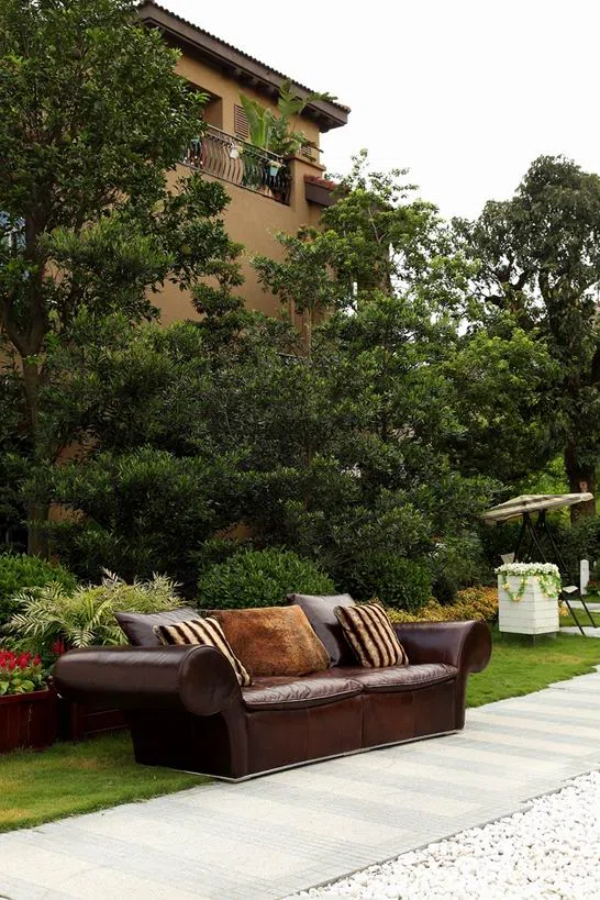Outdoor furniture B8B6779F0B12