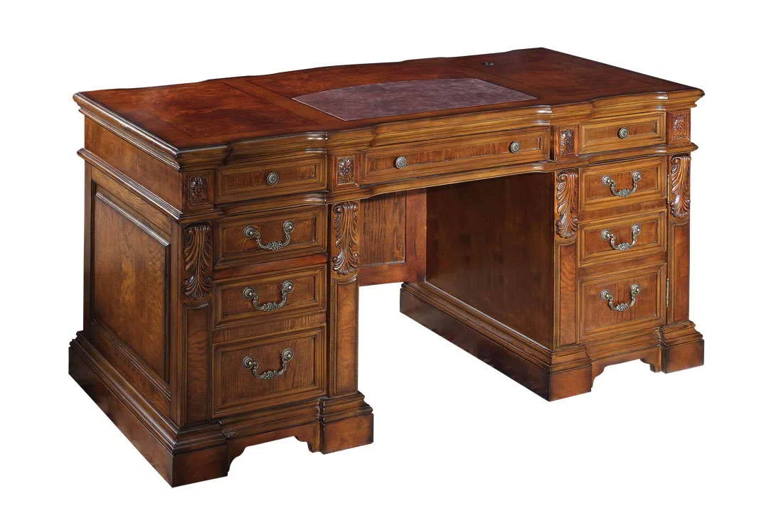 Cabinets, dressers and shelves H912