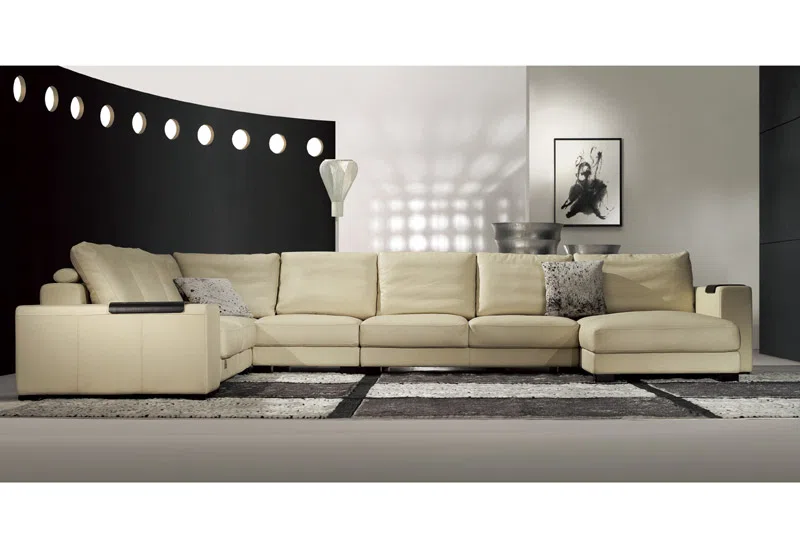 Sofas and couches 12428e0a-fe09-498d-8b09-bf863e9e4bd6