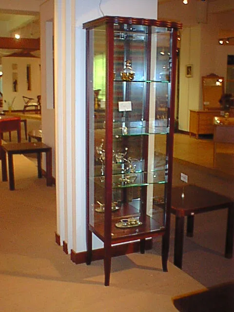 Cabinets, dressers and shelves WC422