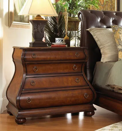Tables, consoles and tabletops R570-102