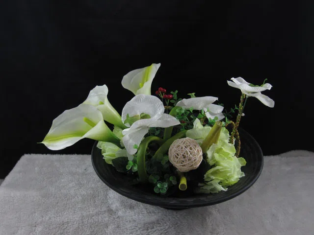 Decor and interior accessory selections 12098  40x35x27