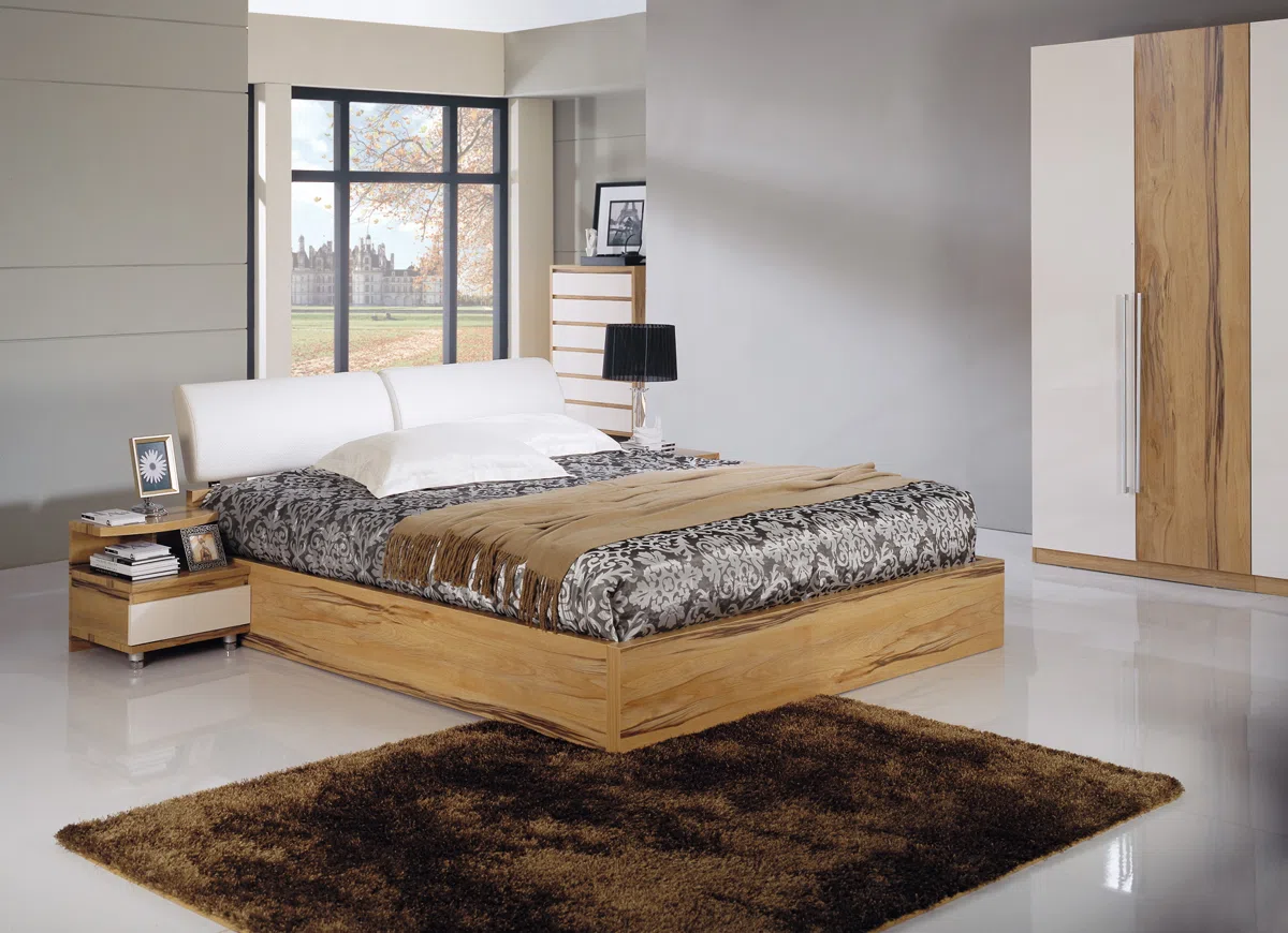 Beds and bedrooms 10A106