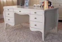Cabinets, dressers and shelves image043