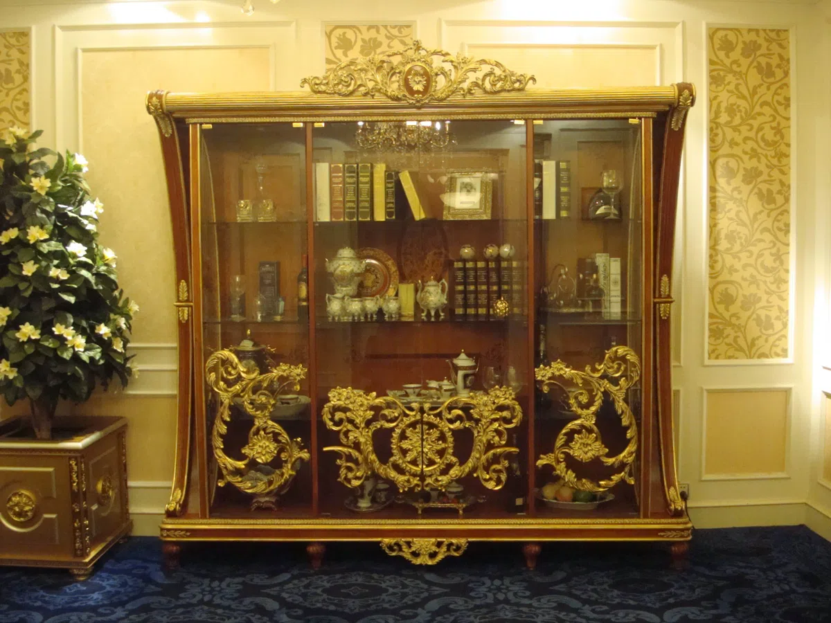 Cabinets, dressers and shelves C1E4BE4B83A3