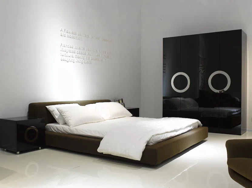 Beds and bedrooms C5391E9A2E41