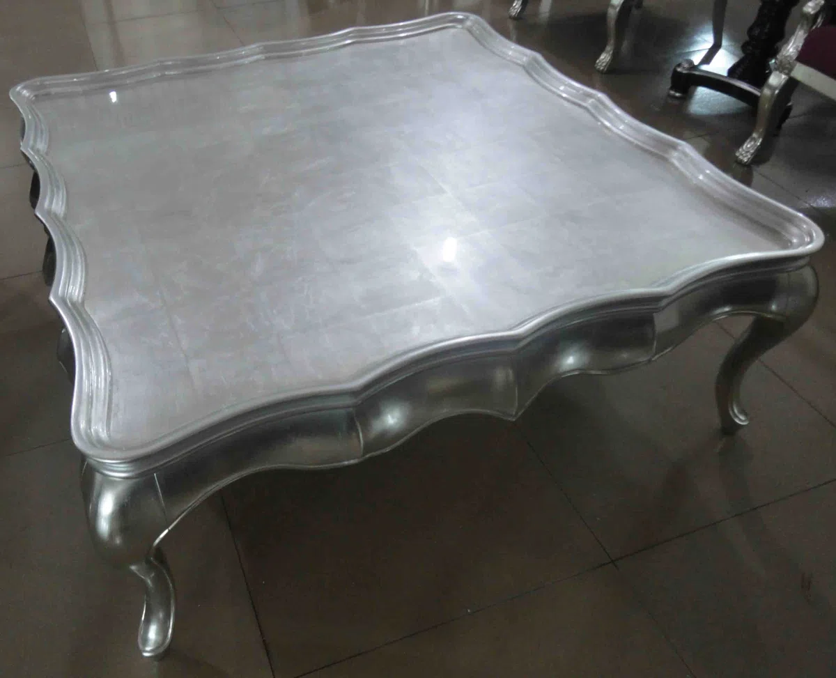 Tables, consoles and tabletops R209