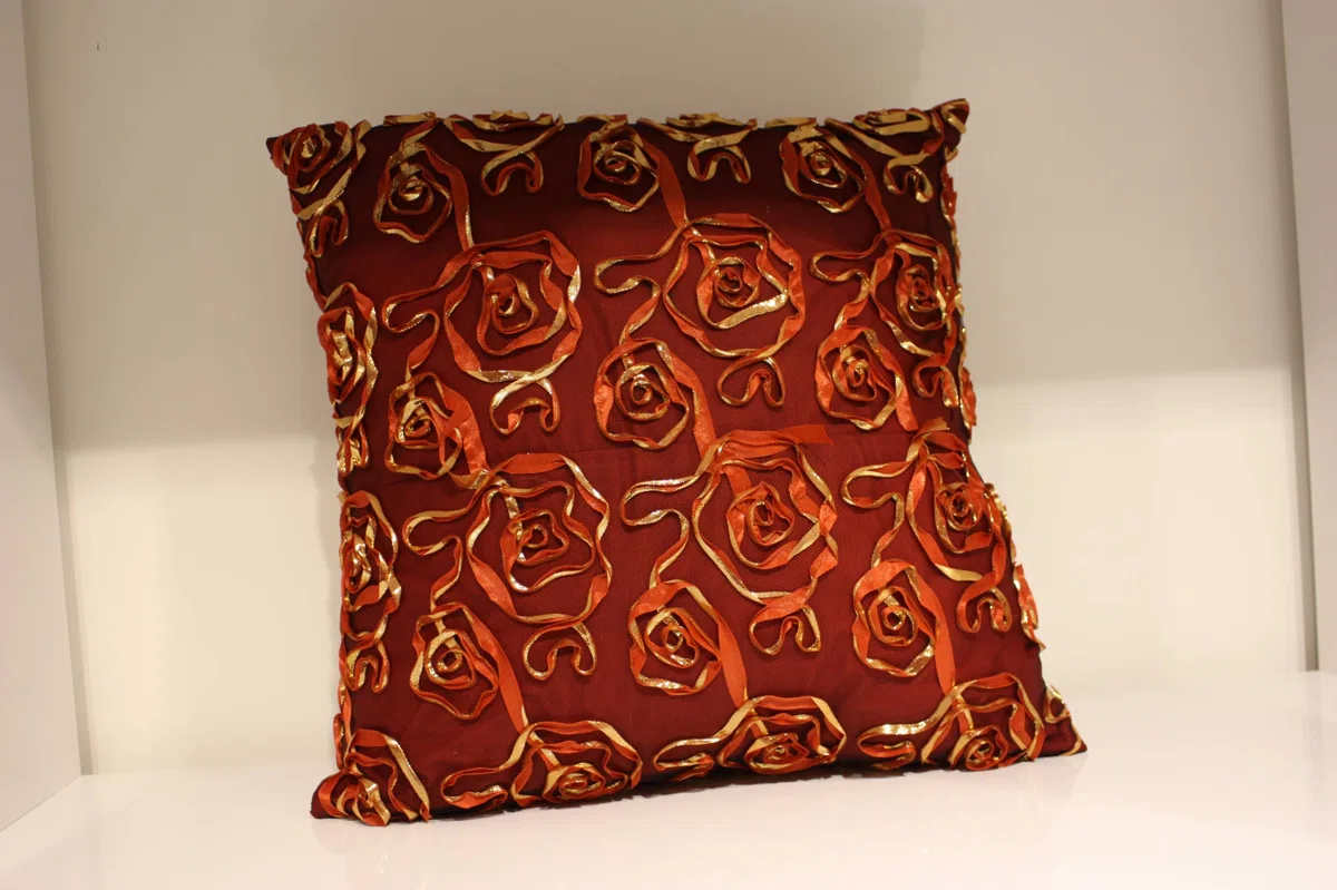 Textiles, curtains and cushions 084