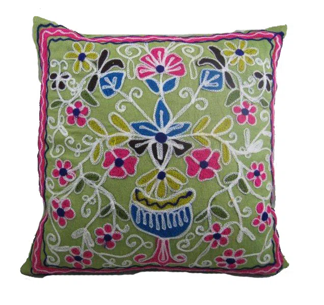 Textiles, curtains and cushions 9099
