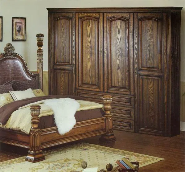 Beds and bedrooms 302