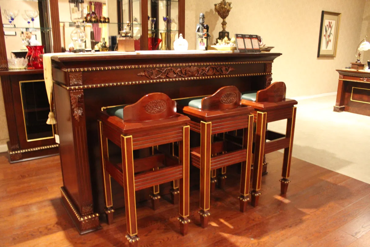 Tables, consoles and tabletops CCF1AEA14236