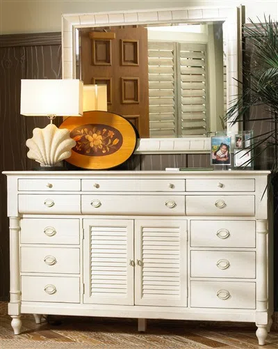 Cabinets, dressers and shelves 732_148_732_150_fpo