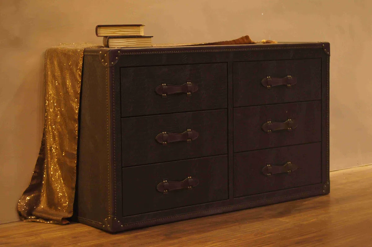 Cabinets, dressers and shelves D592A72CA937