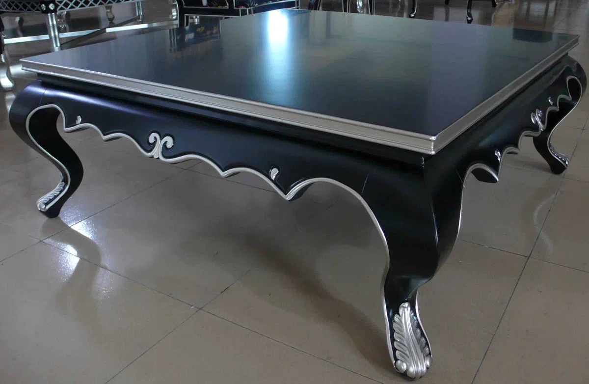 Tables, consoles and tabletops R205
