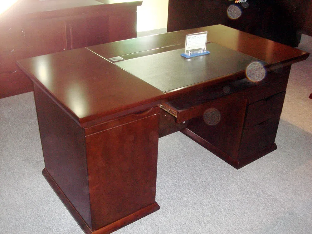 Tables, consoles and tabletops H02161_8177