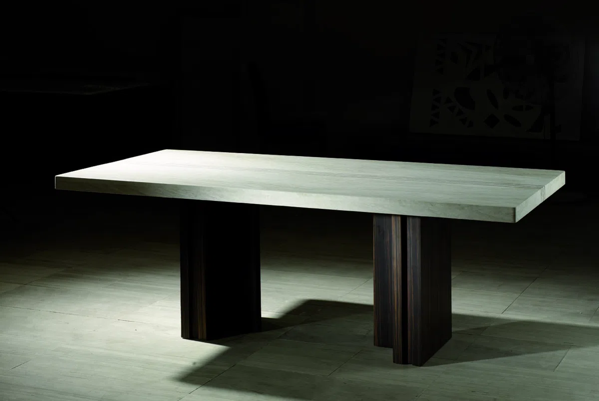 Tables, consoles and tabletops KD-024