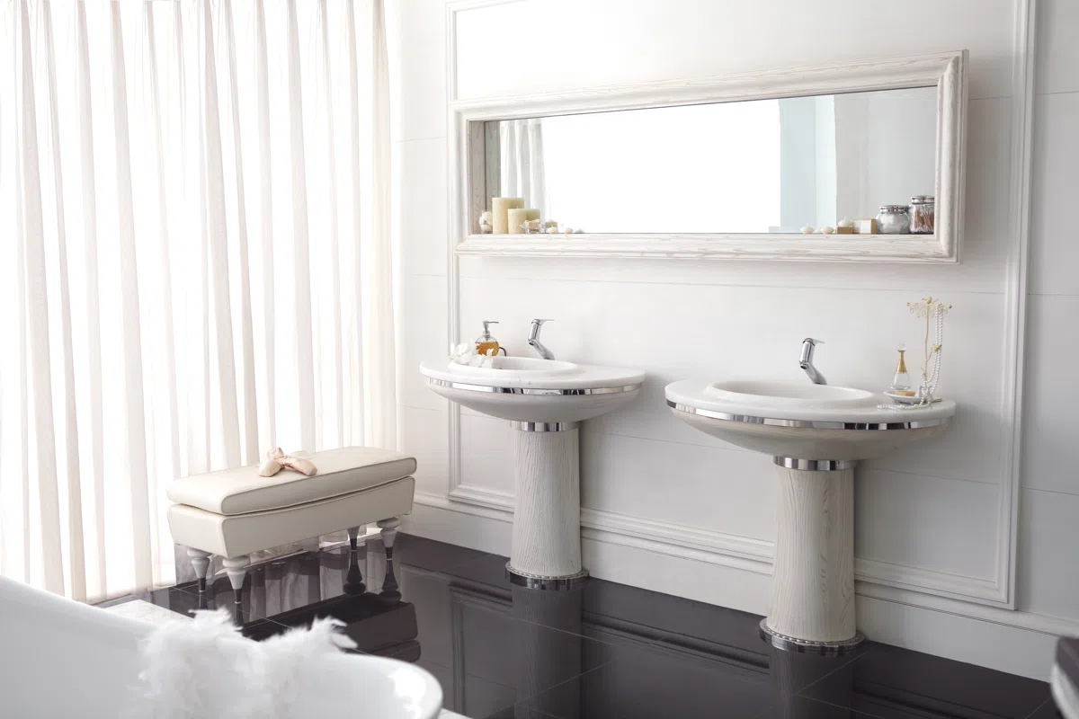 Bathroom furniture, fixtures and accessories H-21-01