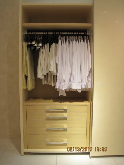 Cabinets, dressers and shelves D831B02BC6EE