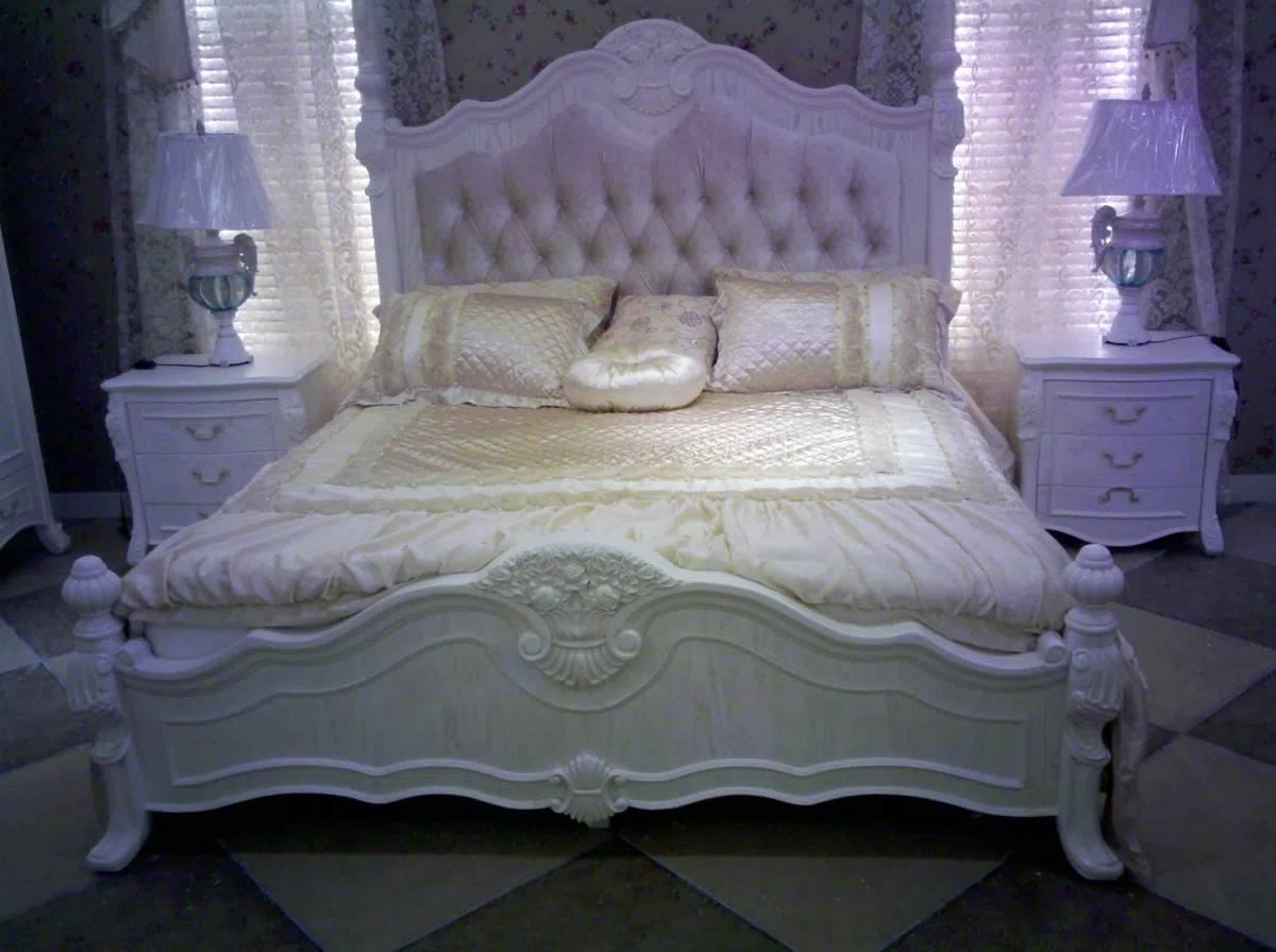 Beds and bedrooms 2011-03-17_11-43-05_296